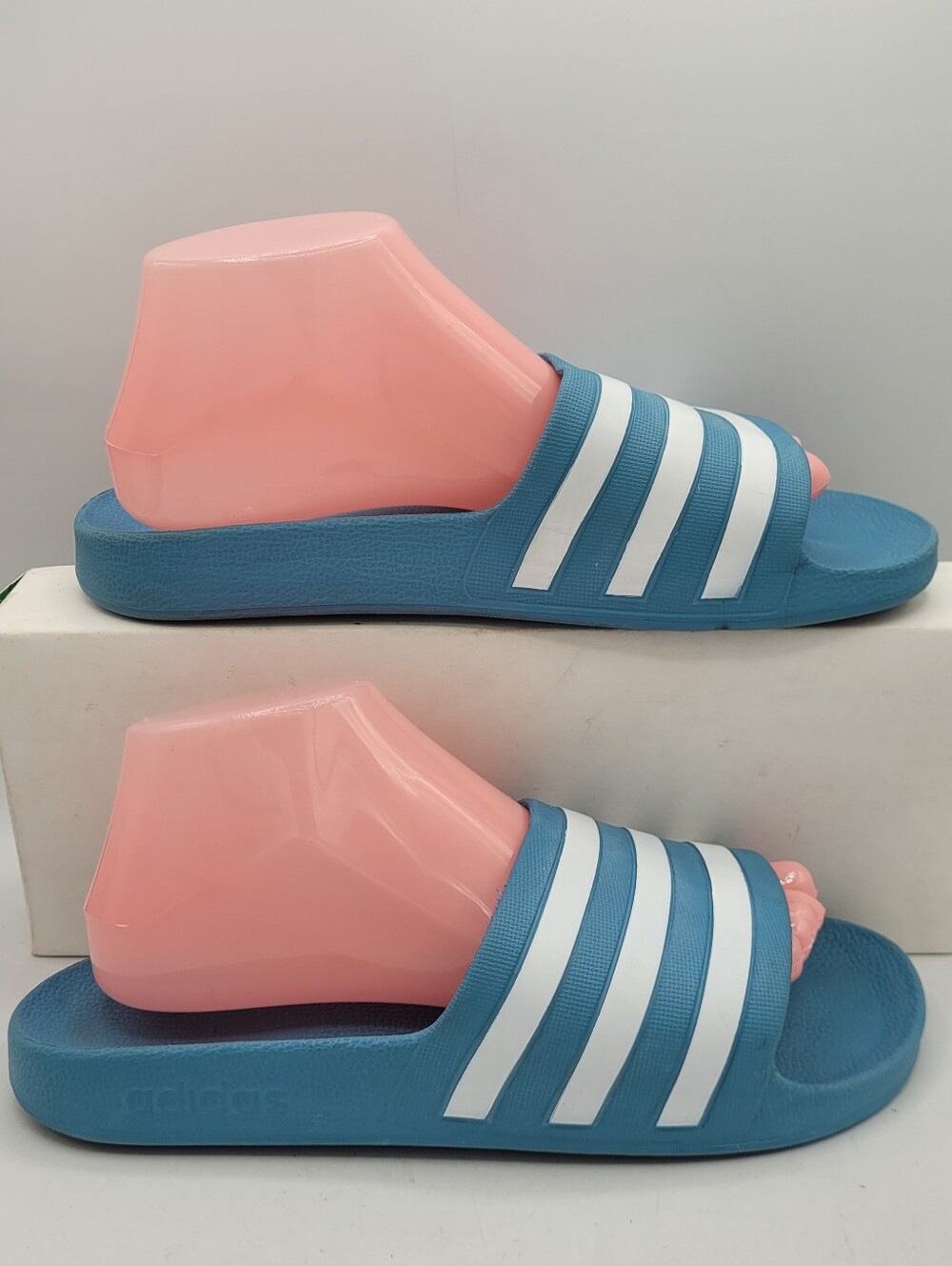 adidas Adilette Aqua Slides Size 9 In Mens 8 In Womens